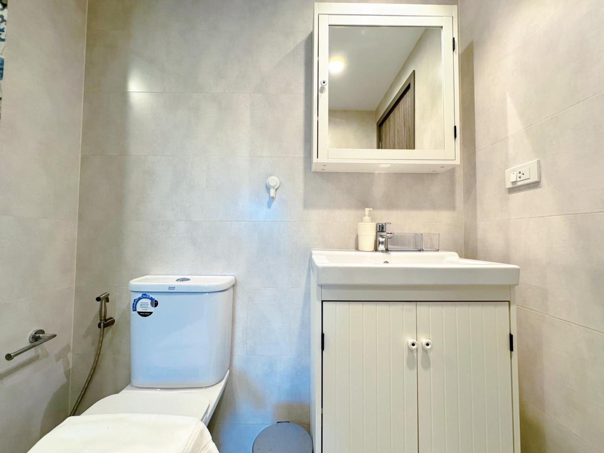 Digital Nomad Home Away With Pool & Gym Nai Yang Beach Exteriör bild