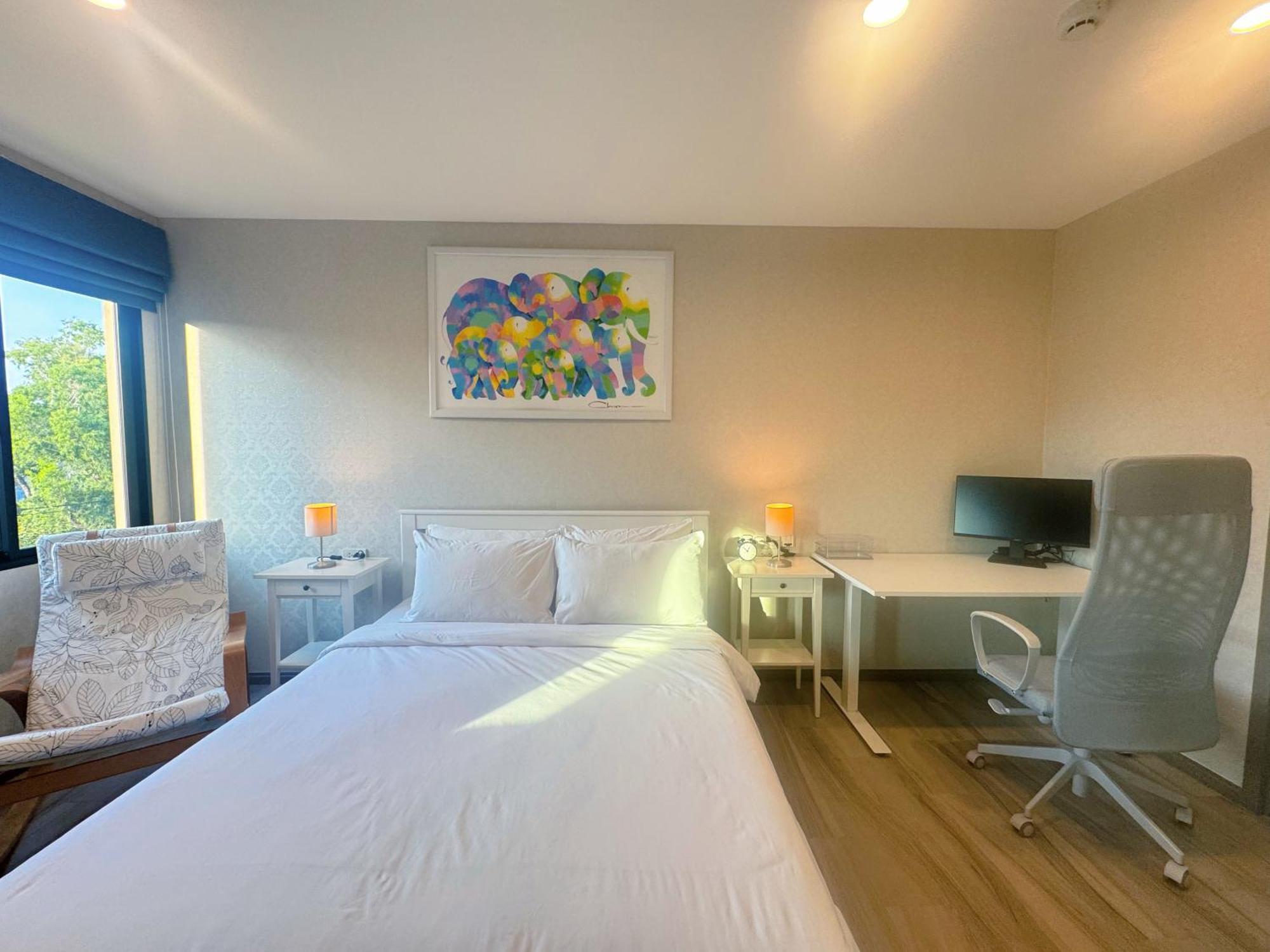 Digital Nomad Home Away With Pool & Gym Nai Yang Beach Exteriör bild