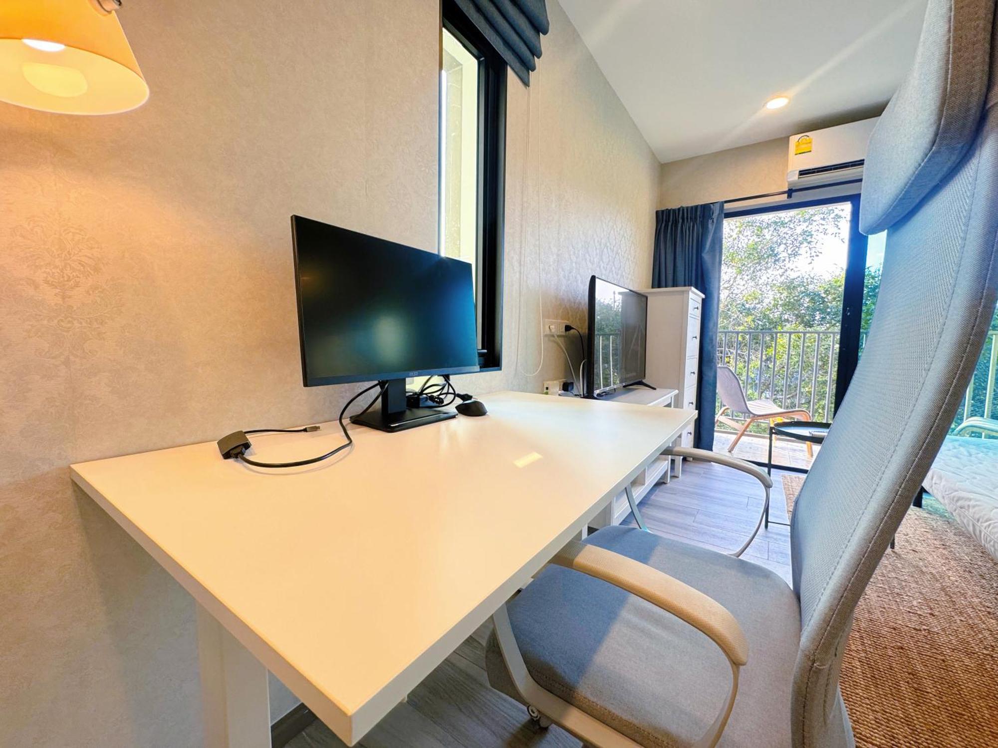 Digital Nomad Home Away With Pool & Gym Nai Yang Beach Exteriör bild