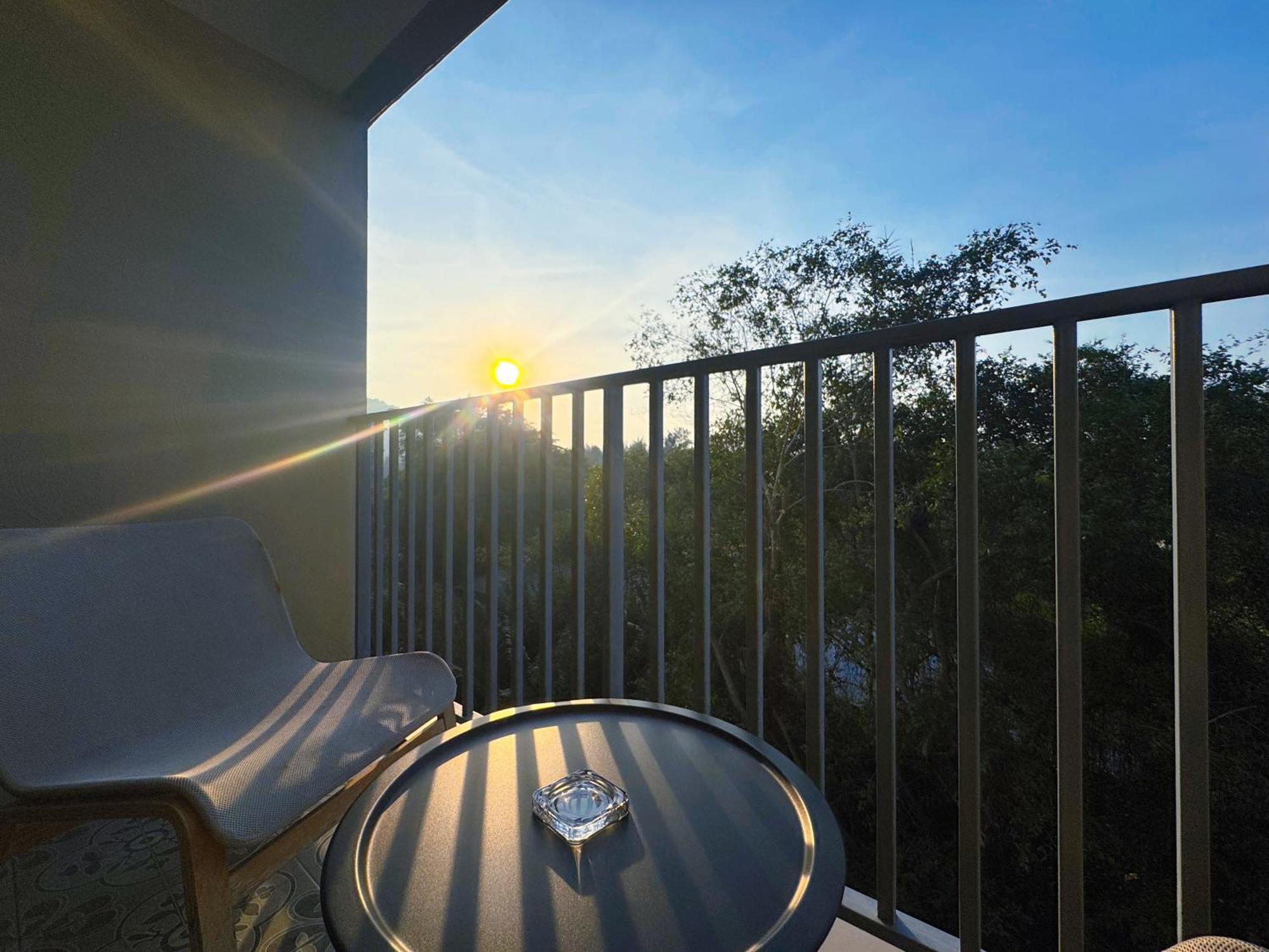 Digital Nomad Home Away With Pool & Gym Nai Yang Beach Exteriör bild