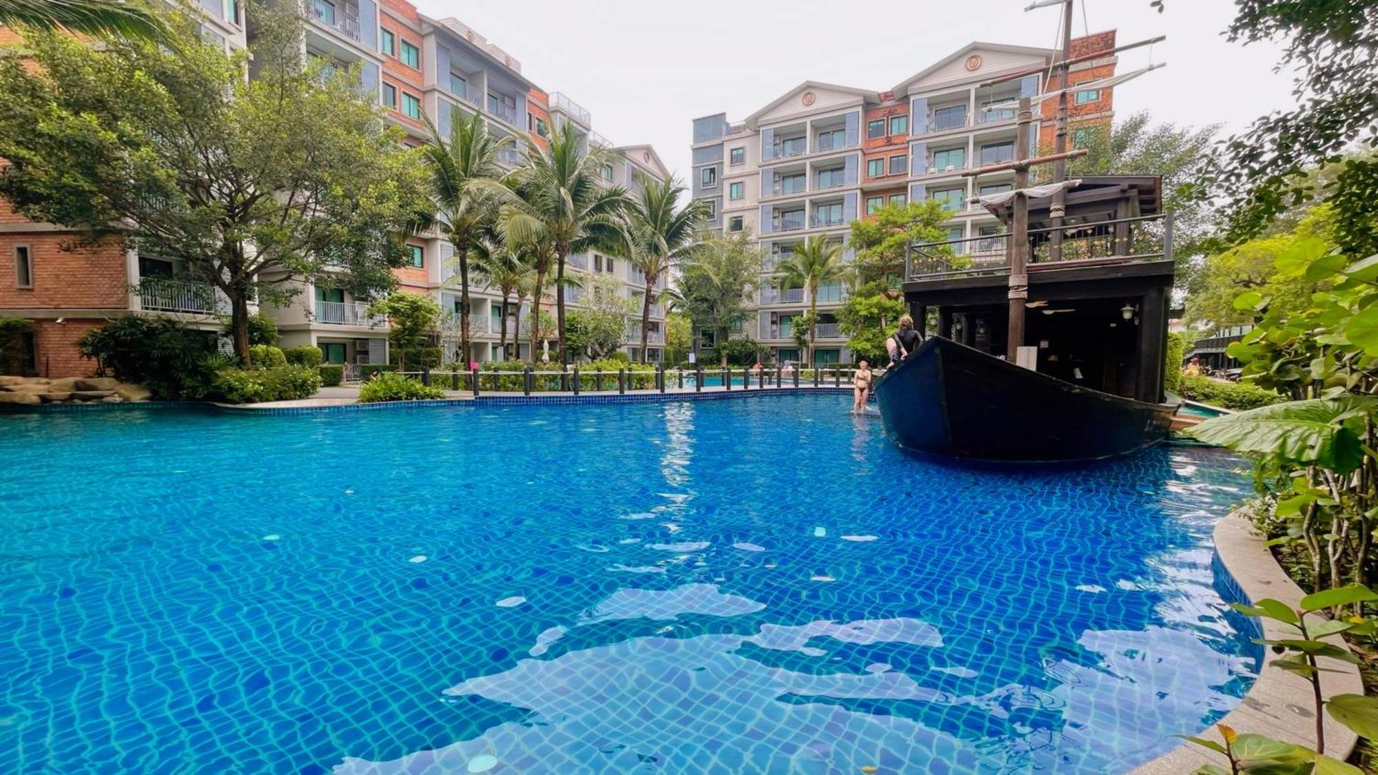 Digital Nomad Home Away With Pool & Gym Nai Yang Beach Exteriör bild
